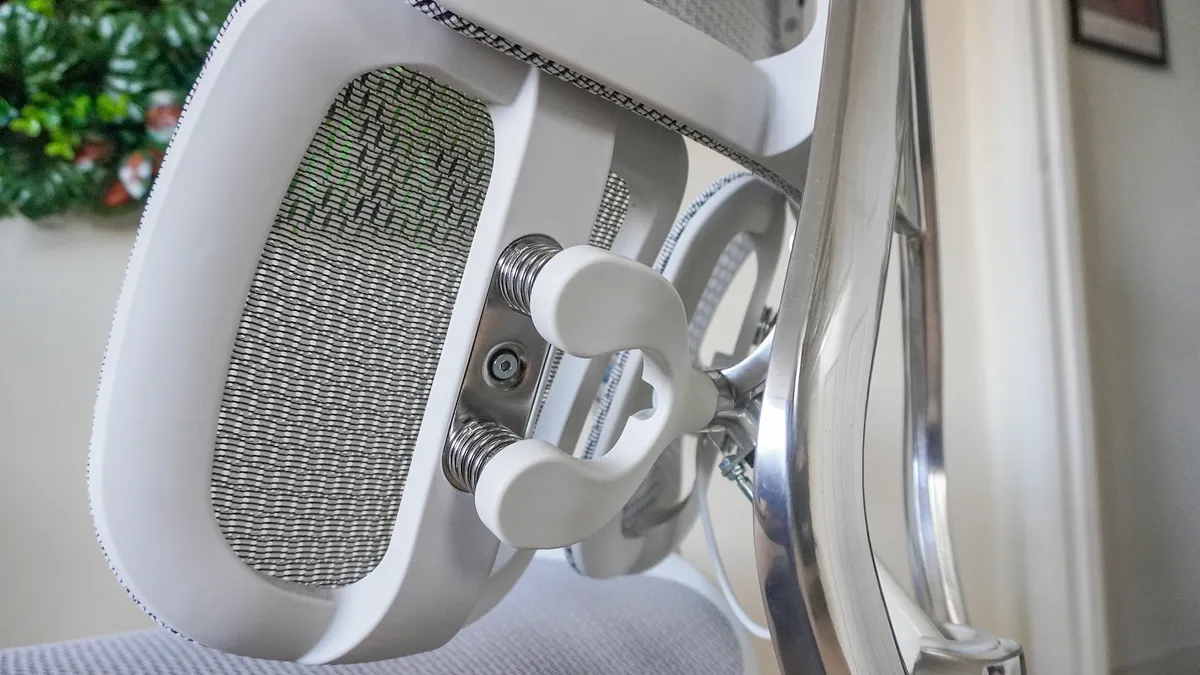 The Importance of Lumbar Support in Ergonomic Office Chairs