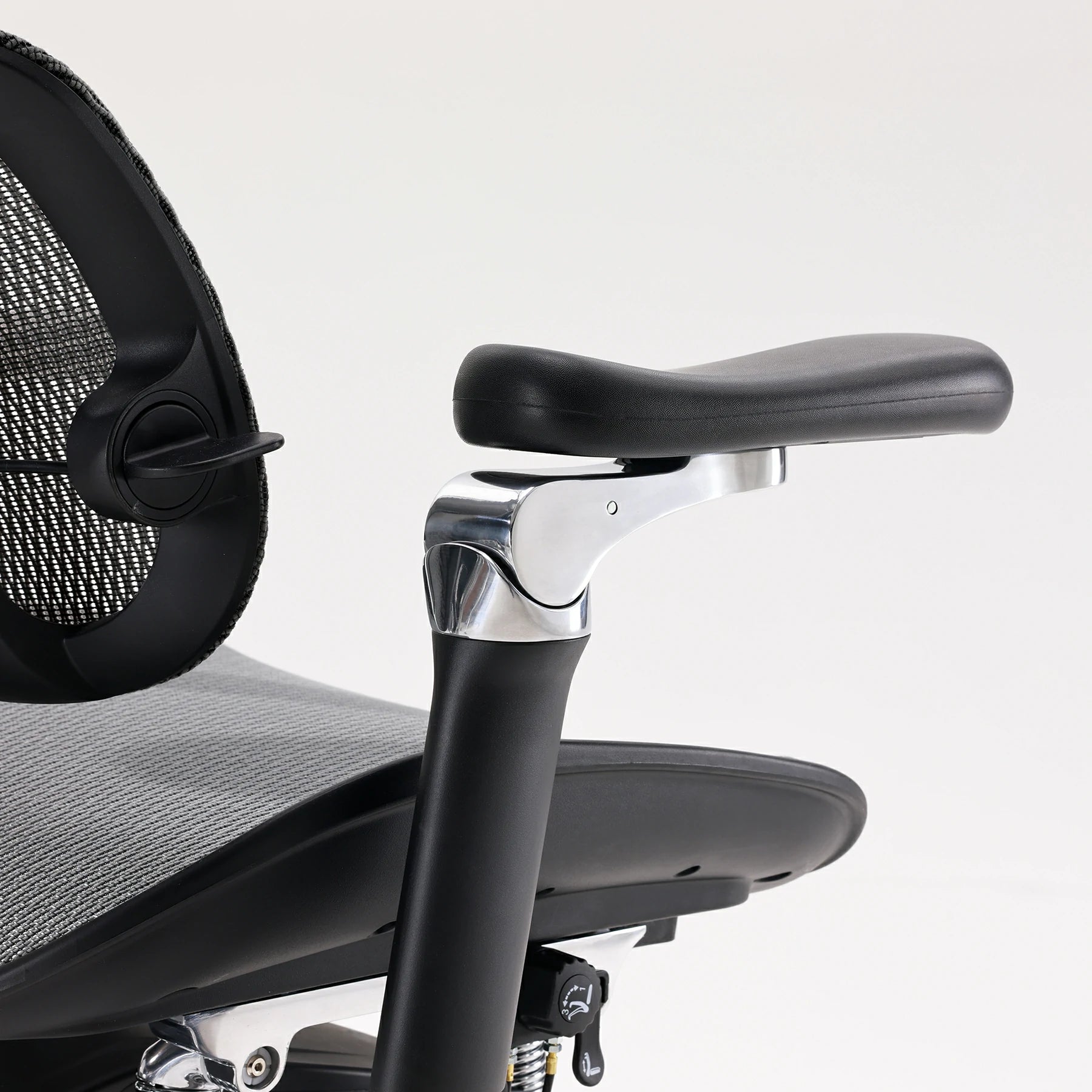 (NEW) Sihoo Doro S300 "Gravity-Defying" Ergonomic Chair
